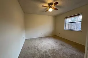 5205 Rustle Leaf Dr, Arlington, TX 76017 - Photo 12