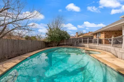 449 Meadowhill Drive, Benbrook, TX 76126 - Photo 32