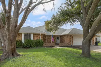 449 Meadowhill Drive, Benbrook, TX 76126 - Photo 1