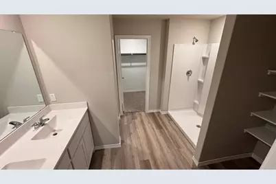 560 Marsh Street, Cleburne, TX 76033 - Photo 10