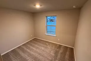 560 Marsh St, Cleburne, TX 76033 - Photo 12