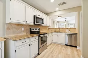 1523 Bennington Ct, Grapevine, TX 76051 - Photo 12