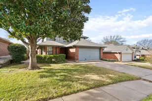 1523 Bennington Ct, Grapevine, TX 76051 - Photo 2