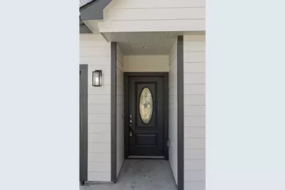 2619 Hillside Drive, Granbury, TX 76048 - Photo 4