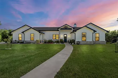 370 Rio Bonito Drive, Robinson, TX 76706 - Photo 1