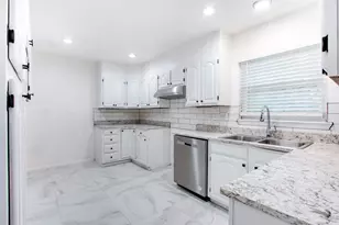 11521 Fernald Ave, Dallas, TX 75218 - Photo 10