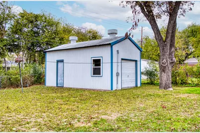 11521 Fernald Avenue, Dallas, TX 75218 - Photo 32