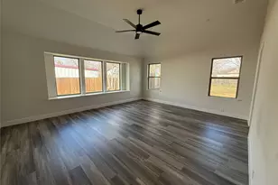 502 W 2nd St, Venus, TX 76033 - Photo 4