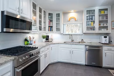 5924 McCommas Boulevard, Dallas, TX 75206 - Photo 16