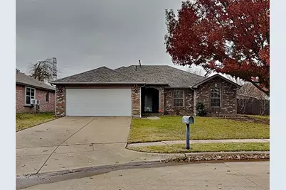 916 Silver Streak Drive, Saginaw, TX 76131 - Photo 1