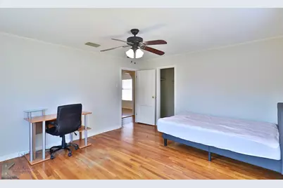 765 E North 11th Street, Abilene, TX 79601 - Photo 22