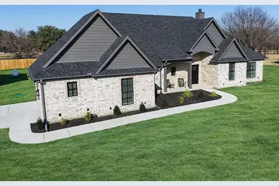 25 Pear Tree Lane, Collinsville, TX 76233 - Photo 4