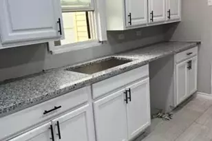 1018 W Sears St, Denison, TX 75020 - Photo 8