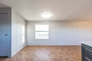 709 Gibson St, Tye, TX 79603 - Photo 26