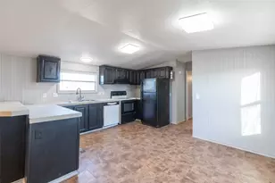 709 Gibson St, Tye, TX 79603 - Photo 16