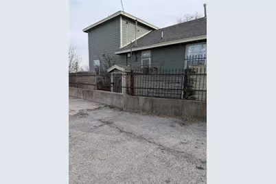 3120 N Main Street, Fort Worth, TX 76106 - Photo 2