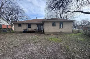 811 Manhattan Dr, Dallas, TX 75217 - Photo 10