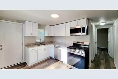 1221 Stanford Street, Greenville, TX 75401 - Photo 2