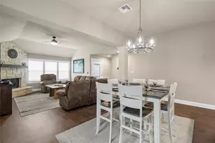 916 Cumberland St, McGregor, TX 76657 - Photo 12