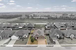 916 Cumberland St, McGregor, TX 76657 - Photo 36