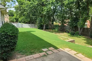 1404 Hummingbird Ct, Crowley, TX 76036 - Photo 6