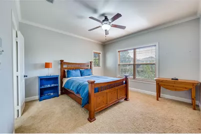 8605 Labron Avenue, Dallas, TX 75209 - Photo 32