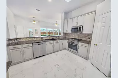 3856 Pine Valley Drive, Plano, TX 75025 - Photo 2