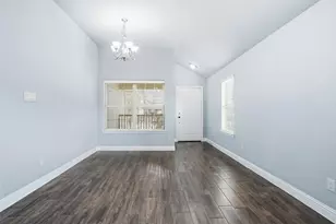 505 W Boyce Ave, Fort Worth, TX 76115 - Photo 6