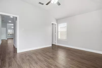 505 W Boyce Avenue, Fort Worth, TX 76115 - Photo 10