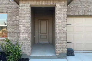 521 Marsh St, Cleburne, TX 76033 - Photo 2