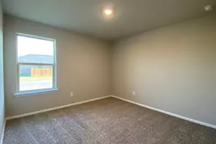 521 Marsh St, Cleburne, TX 76033 - Photo 12