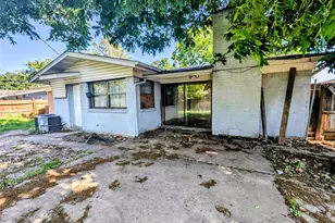 3011 Royal Ln, Dallas, TX 75229 - Photo 1