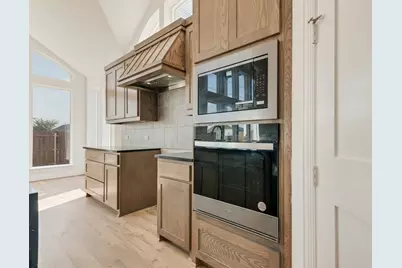 7622 Lanier Lane, Grand Prairie, TX 75054 - Photo 14