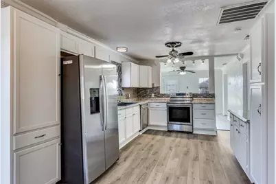 1415 E Terrell Avenue, Fort Worth, TX 76104 - Photo 6