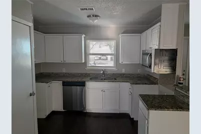 1725 Bunch Drive, Fort Worth, TX 76112 - Photo 4