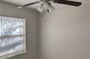 1725 Bunch Dr, Fort Worth, TX 76112 - Photo 8