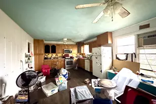 613 W Main St, Crowley, TX 76036 - Photo 6