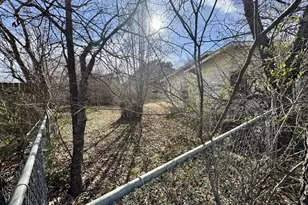 613 W Main St, Crowley, TX 76036 - Photo 28