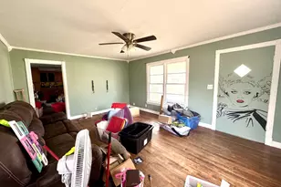 613 W Main St, Crowley, TX 76036 - Photo 6