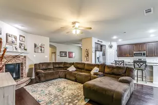 1629 Ridge Creek Ln, Aubrey, TX 76227 - Photo 8