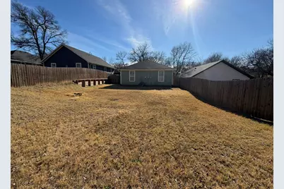 613 W Parnell, Denison, TX 75020 - Photo 14