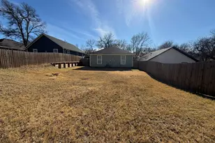 613 W Parnell, Denison, TX 75020 - Photo 14