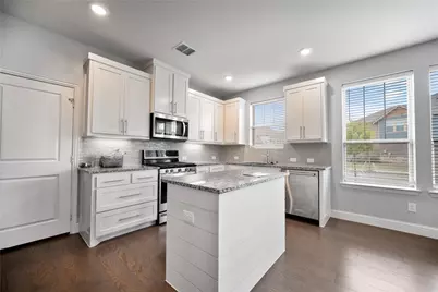 4701 Smokey Quartz Lane, Arlington, TX 76005 - Photo 4