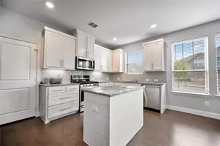 4701 Smokey Quartz Ln, Arlington, TX 76005 - Photo 4