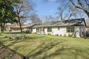 2715 Bonnywood Ln, Dallas, TX 75233 - Photo 2