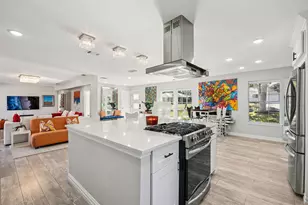 2715 Bonnywood Ln, Dallas, TX 75233 - Photo 10