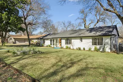 2715 Bonnywood Lane, Dallas, TX 75233 - Photo 2