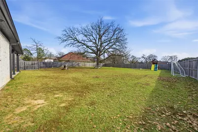 105 San Felipe Drive, Mabank, TX 75156 - Photo 24