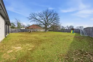 105 San Felipe Dr, Mabank, TX 75156 - Photo 24