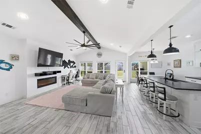 105 San Felipe Drive, Mabank, TX 75156 - Photo 2